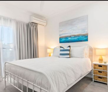 Modern Beachside Townhouse - Ready to Enjoy! - Photo 3