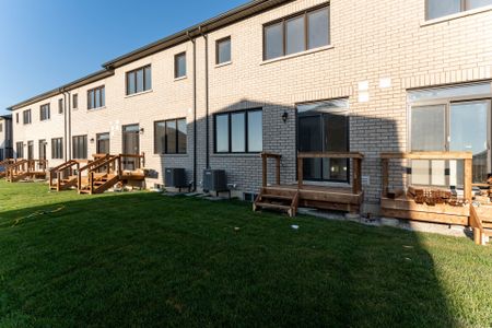 For Lease - 95 Granville Crescent, Haldimand, Ontario - Photo 4