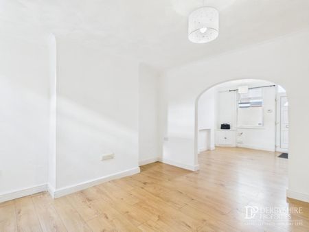 2 Bedroom Terraced House - Photo 5