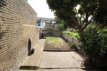 1 bedroom ground floor maisonette to rent - Photo 4
