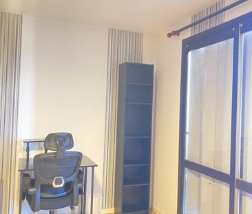 Studio meublé refait à neuf avec parking - Photo 2