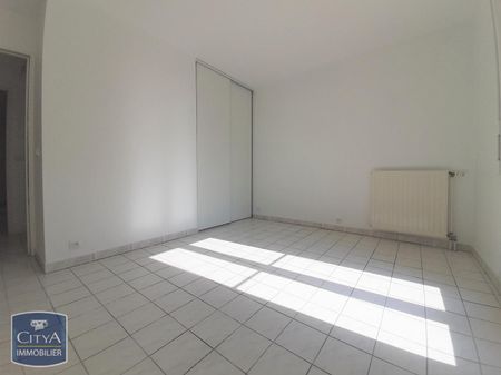Location Appartement 3 pièces 65m² ARPAJON 91290 - Photo 2
