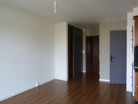Location Appartement 1 pièce 29m² ENGHIEN LES BAINS 95880 - Photo 2
