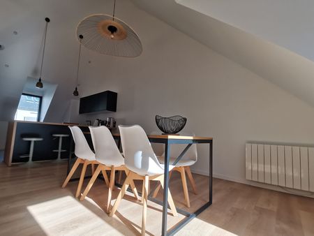 Location Appartement 4 pièces 90m² - Photo 2