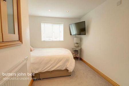 2 bedroom townhouse to rent - Photo 5