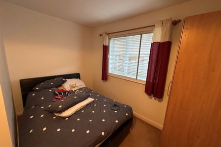 The Street - Photo 5