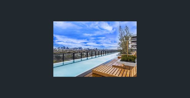 ONLY Flemington – Iconic Building & Excellent Views - Photo 1