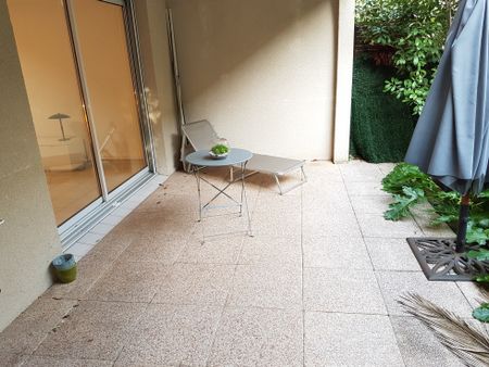 Location Appartement 2 pièces 53m² MARSEILLE 9ème - Photo 4