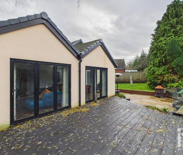 3 bedroom detached bungalow to rent - Photo 4