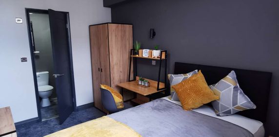 Perfect Co living House in Aigburth,L17, Liverpool. Room 4 - Photo 2