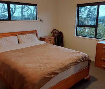 1 bedroom (with extra box room) 1st floor flat. - Photo 1