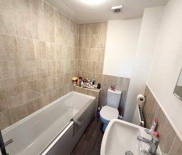 Hector Drive, Peterborough - Photo 3