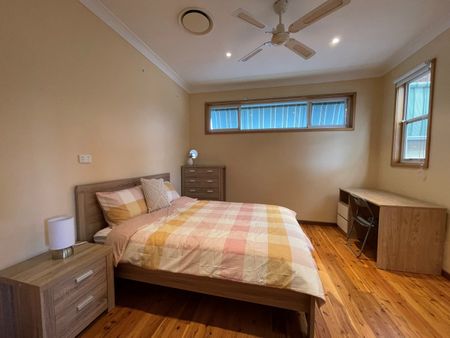 Rooms / 27 Cameron Street, Jesmond NSW 2299 - Photo 3