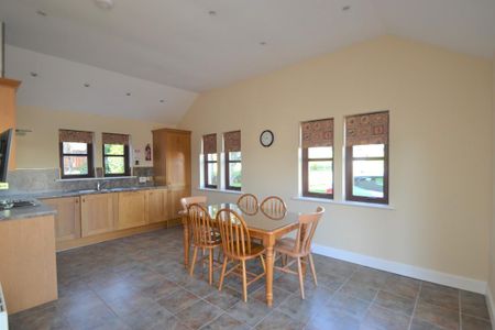 2 bedroom cottage to rent - Photo 3