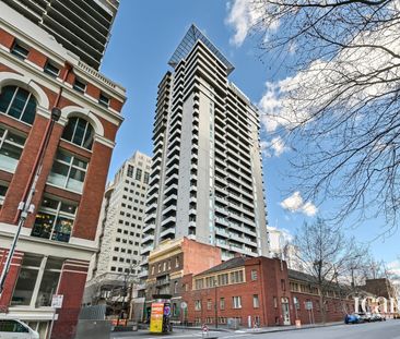 Stylish City Living Near Flagstaff Gardens - Photo 1