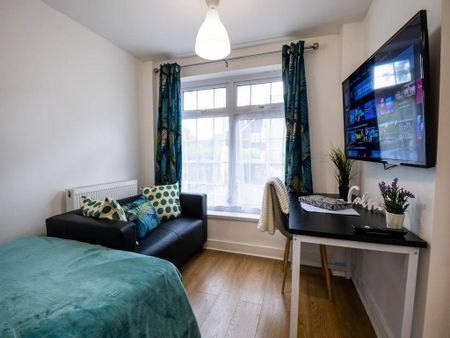 Studio to rent - Photo 5