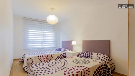 2-bedroom apartment for rent in El Carme, Valencia - Photo 5