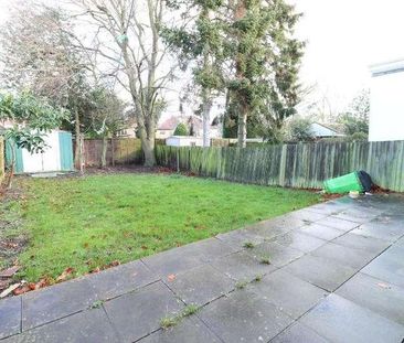 Fairfield Avenue, Edgware, Middlesex, HA8 - Photo 6