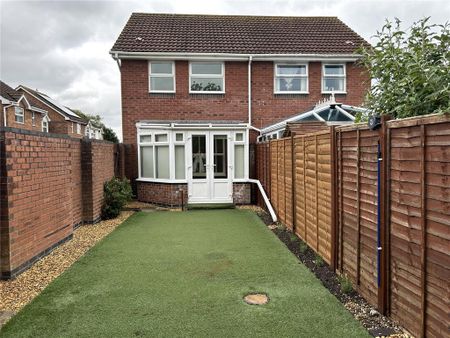 2 bedroom semi-detached house to rent - Photo 3