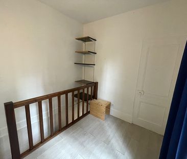 Location Appartement 2 pièces 16m² - Photo 2