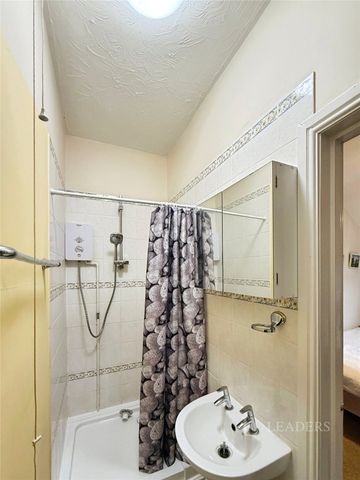 1 bedroom apartment to rent St. Michaels Road, Bournemouth, Dorset, BH2 - Photo 2