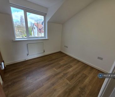 4 bedroom terraced house to rent - Photo 2