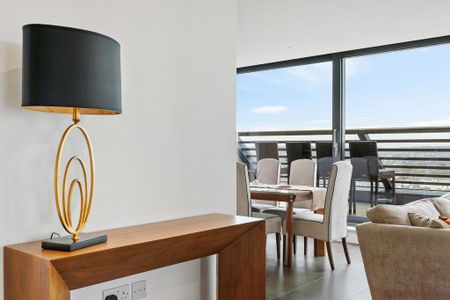 3 bedroom apartment to rent - Photo 2