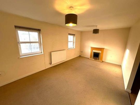 Maida Vale, Haydon End, SN25 - Photo 1