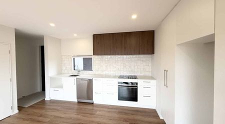 10/527 Hereford Street - Photo 2