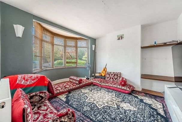 4 bedroom semi-detached house to rent - Photo 1