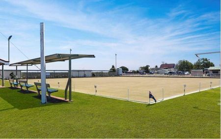 BRAND NEW HOME - NEVER LIVED IN - Photo 2