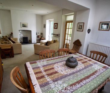 2 bedroom semi-detached house to rent - Photo 2