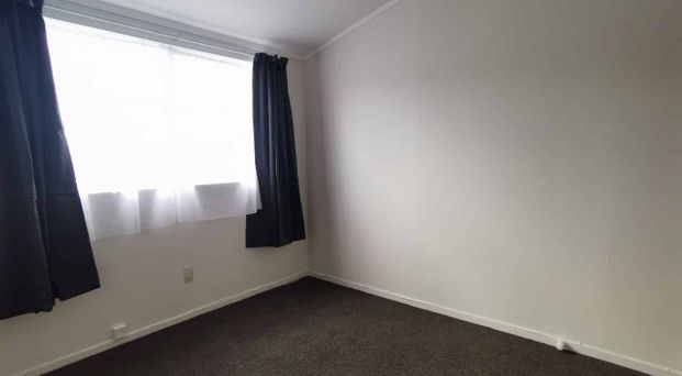 Home In Waterloo - Photo 1