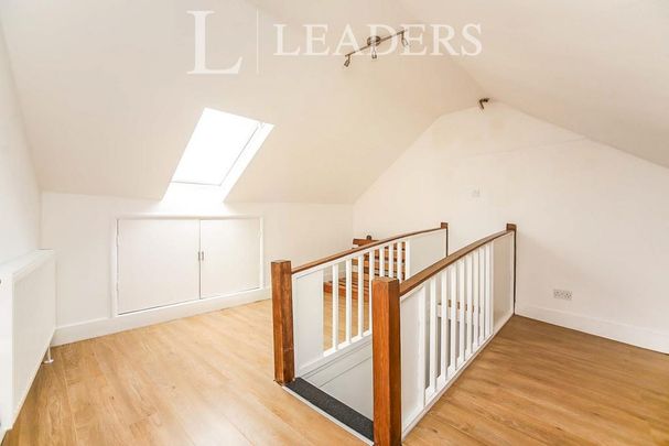2 bedroom maisonette to rent - Photo 1