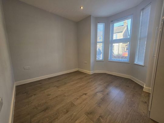3 bedroom maisonette to rent - Photo 1