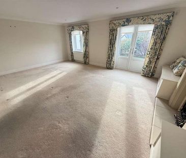 Village Road, Heswall, Wirral, CH60 - Photo 3