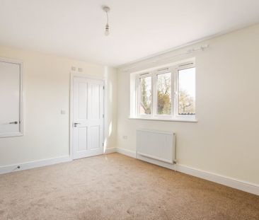3 bedroom detached house to rent - Photo 3