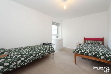 2 bedroom apartment to rent - Photo 2