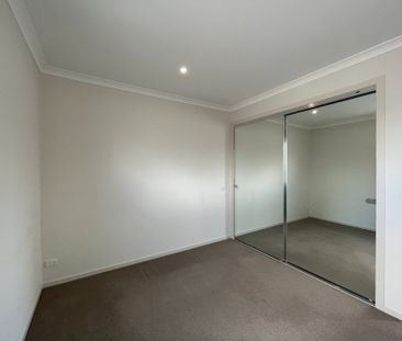 29 Faggs Place, Geelong - Photo 2