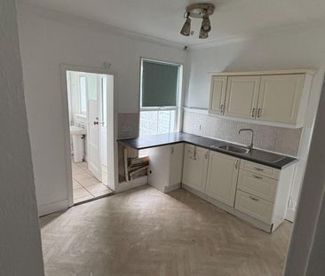 2 bedroom House To Let - Photo 2