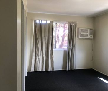 3 BEDROOM HOME IN SLADE POINT - Photo 5