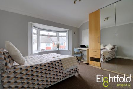 4 bedroom terraced house to rent - Photo 4