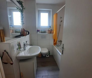 St-Imier, Bel appartement de 4.5 pièces avec balcon - idéalement situé - Photo 2