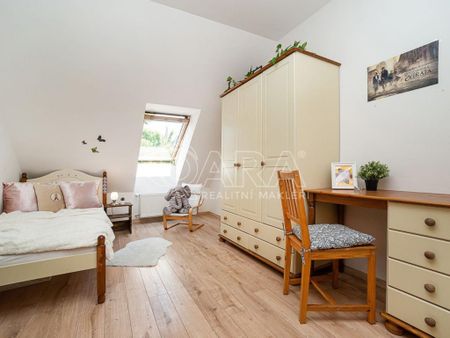 Pronájem bytu 5+1 105 m2 - Fotografie 3