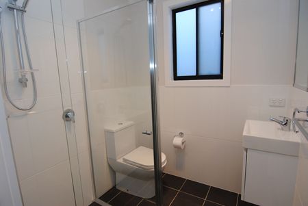 Live Comfortably in Calderwood: Stylish Apartment Available for Rent at 16 Pasture Way - Photo 4