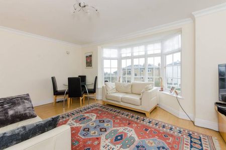 2 bedroom flat to rent - Photo 2