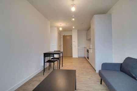 South Central, Essex Street, Birmingham City Centre, B5 - Photo 3