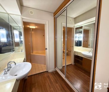 Furnished, beachside apartment, elec & water included - Photo 3