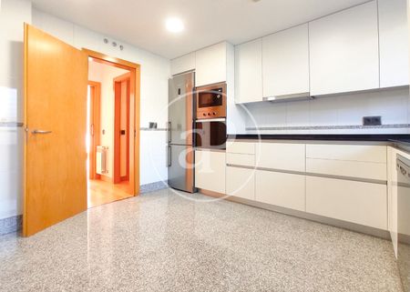 Flat for rent in Valdebebas - Valdefuentes (Hortaleza) - Photo 2