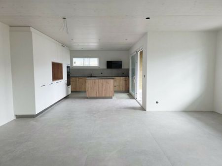 Appartement NEUF de 4.5 pièces à CHF 2'550.- charges/élec. compris - Foto 2